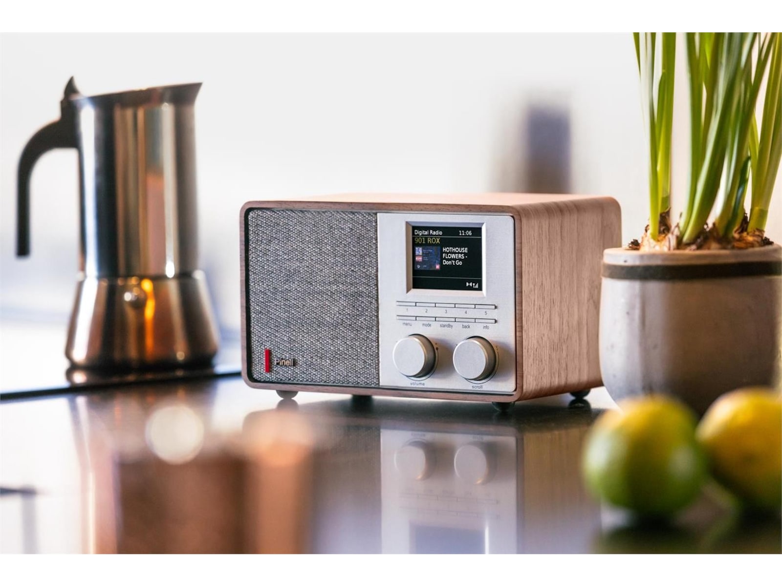 Pinell Supersound 201 (valnød) Radio & musikafspillere