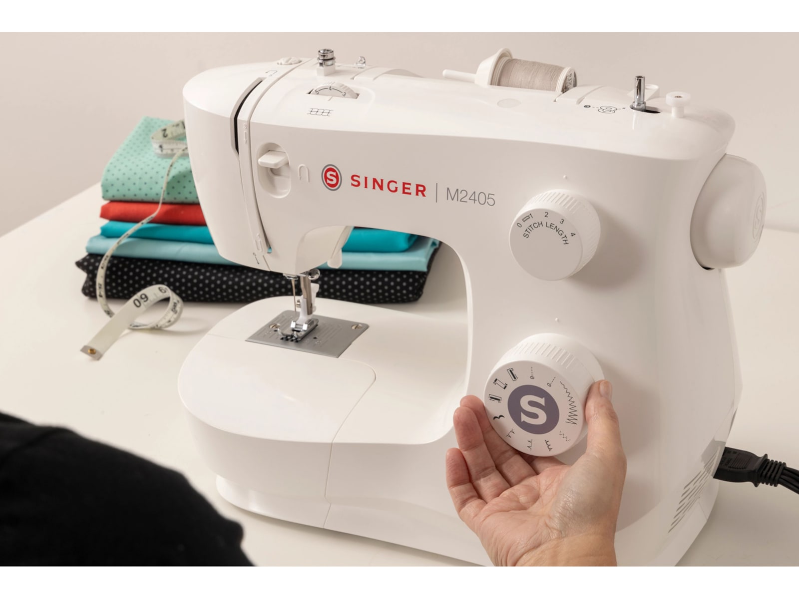 Singer Symaskine M2405 Symaskiner