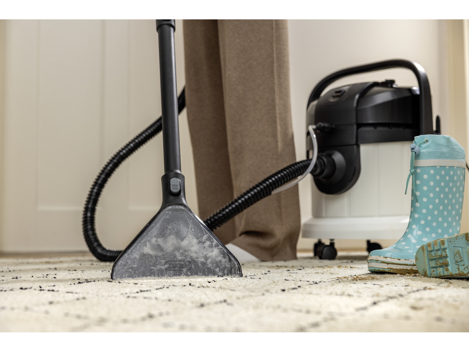 Kärcher SE 4 Plus Tekstilrenser Damprensere