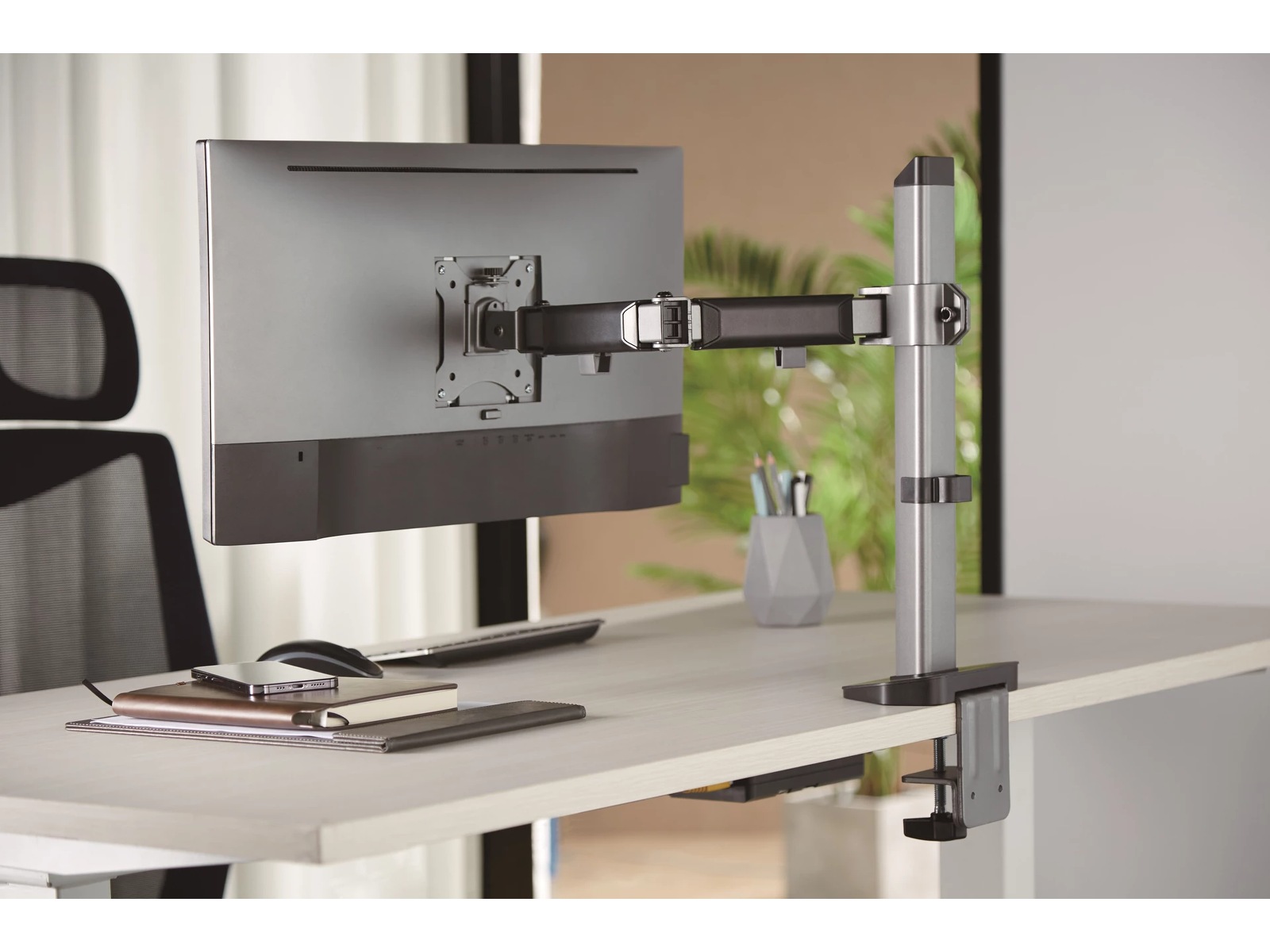 Andersson MRM-F2000 Monitorarm 17-32" Væg ophæng