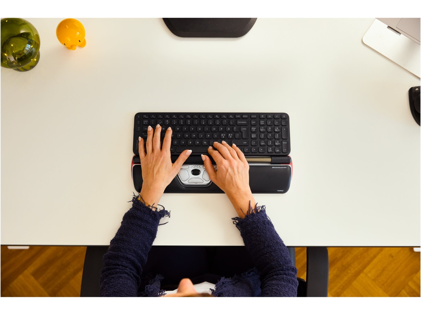 Contour Balance Mid-Size Trådløst Tastatur Ergonomiske