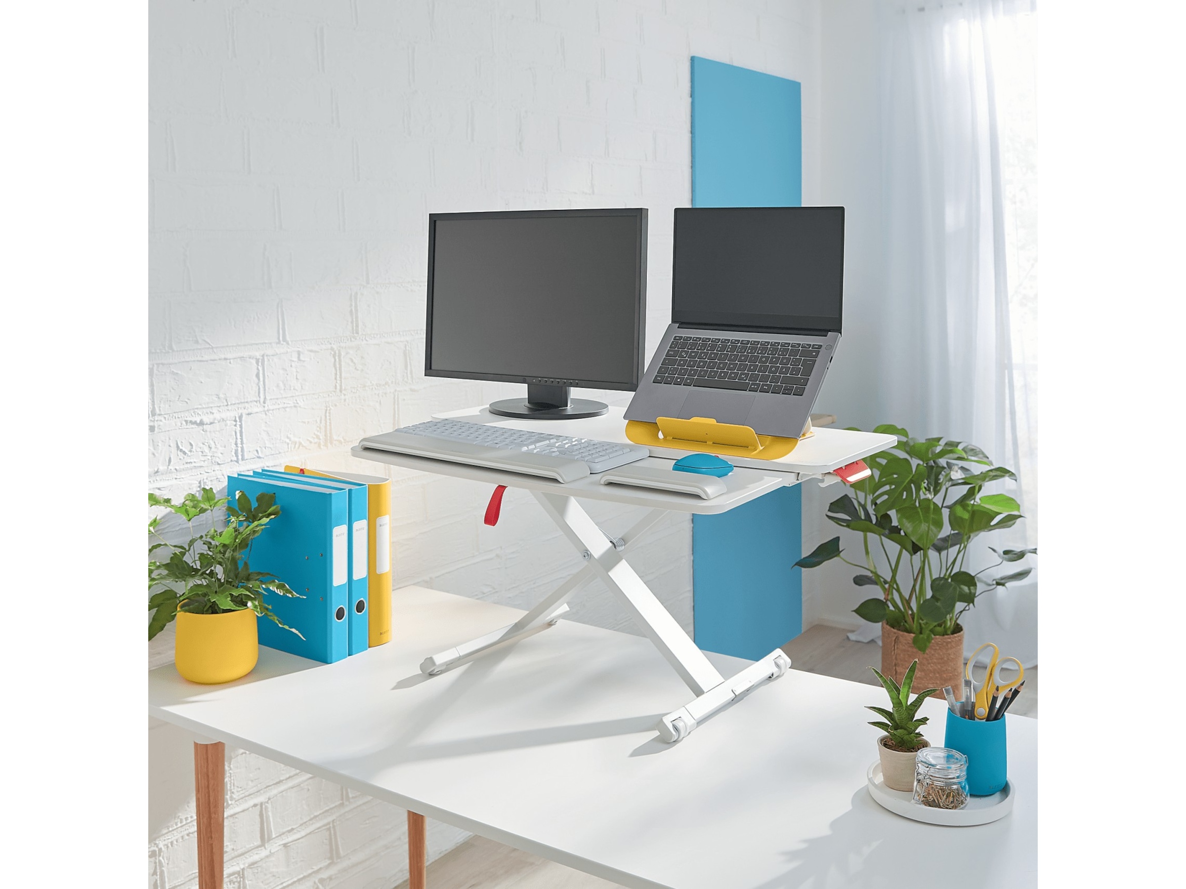 Leitz Ergo Cozy Justerbart PC bord m/plade (hvid) Bærbar stativ