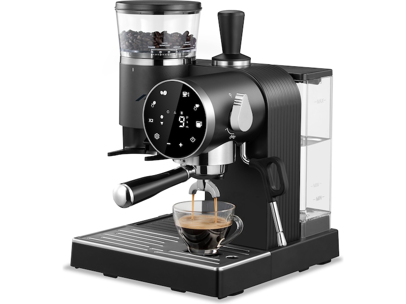 Sort espressomaskine fra Loeffen med kværn og damplanse, en kop står under tuden