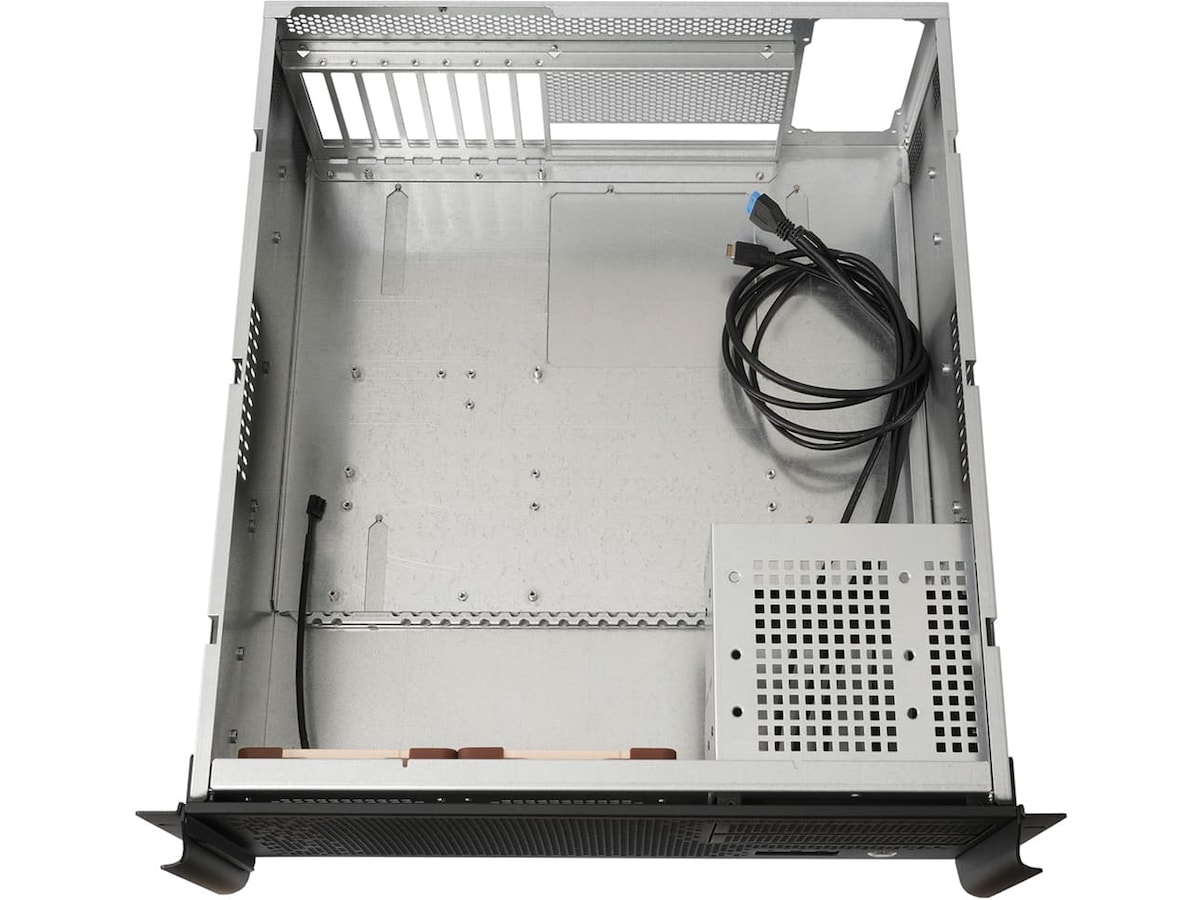 Sliger CX4200e 4U kabinet Rack