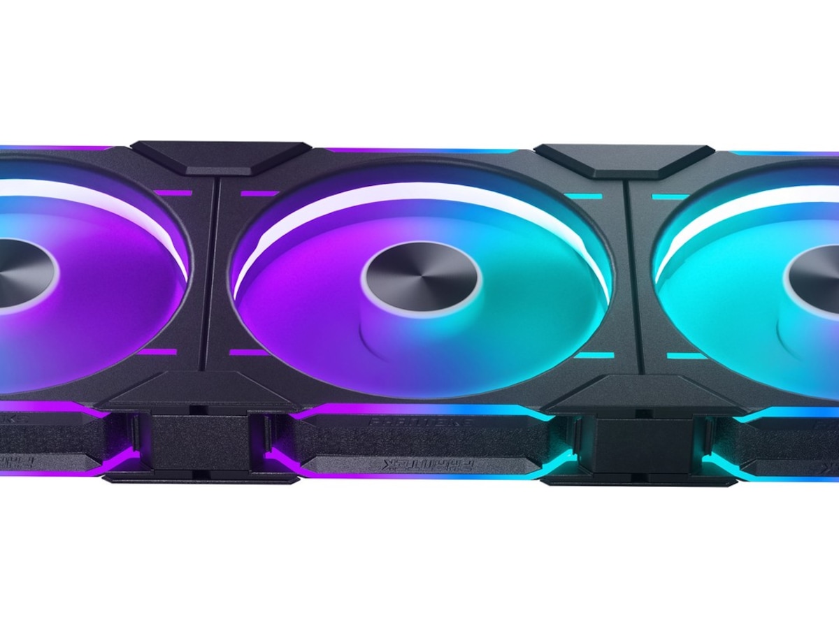 Phanteks D30 140mm PWM DRGB Reverse Ventilator (sort) Blæsere