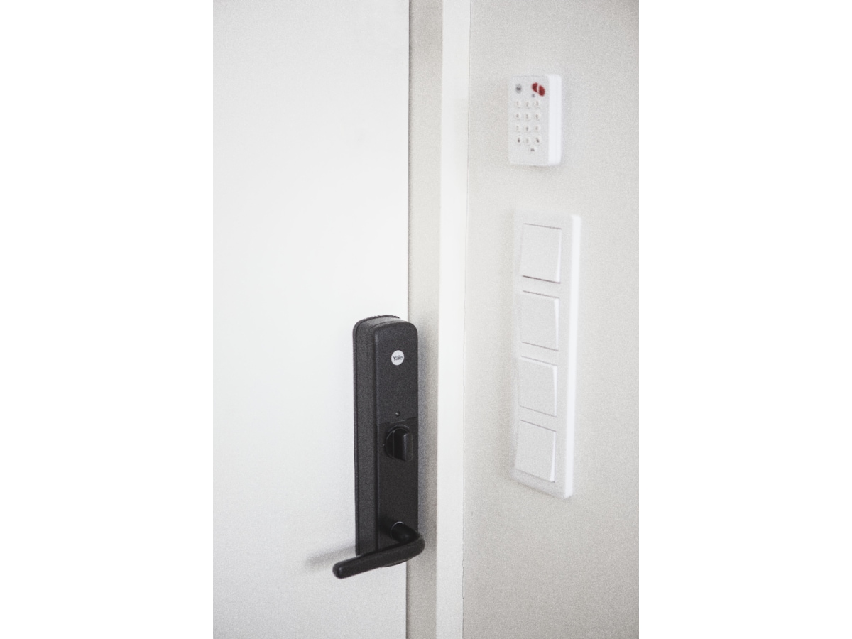Yale Doorman Classic Home (sort) Elektroniske dørlåse