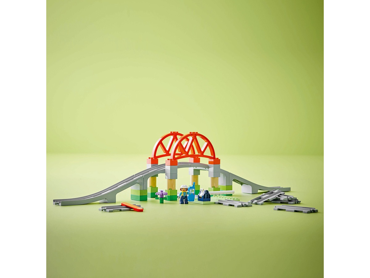 LEGO DUPLO Town togbro og skinner – udvidelsessæt 10426 LEGO