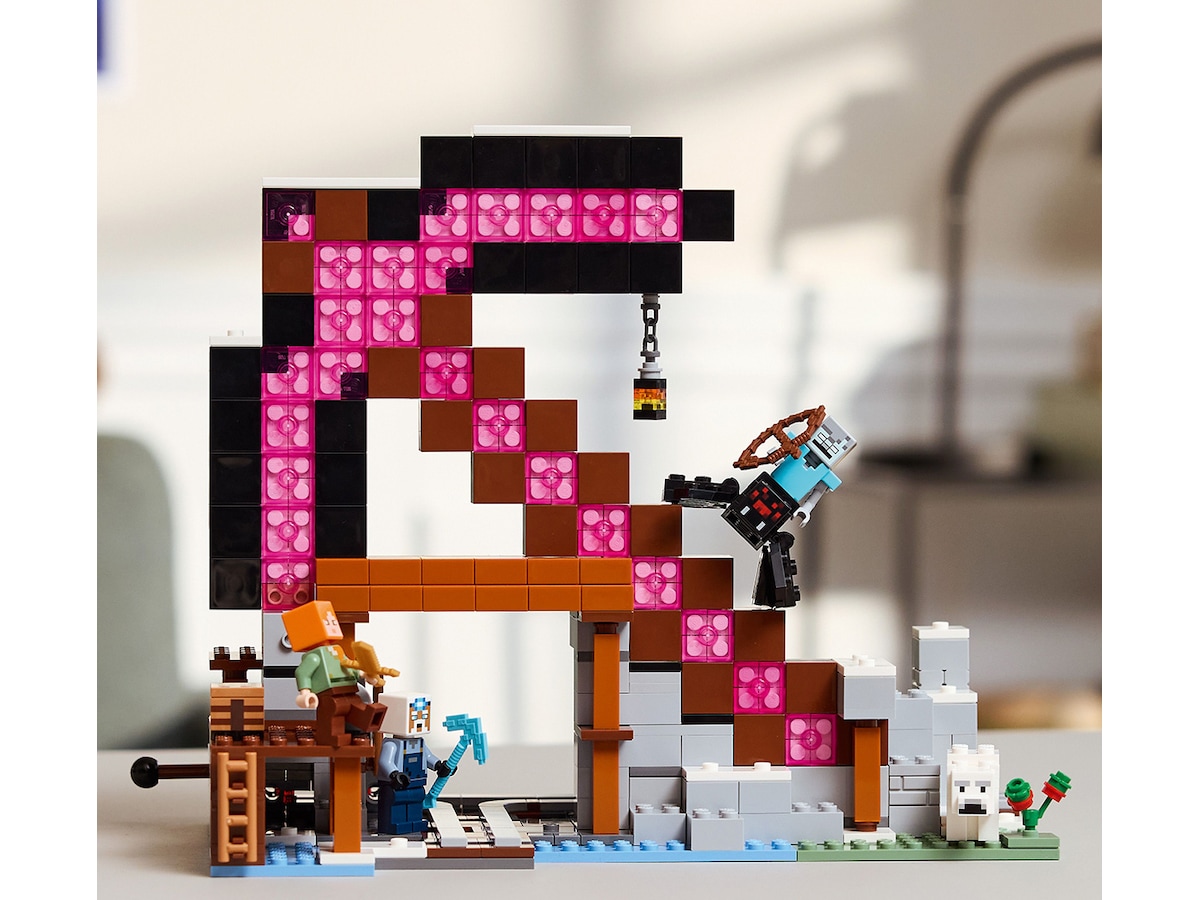 LEGO Minecraft spidshakkeminen 21277 LEGO