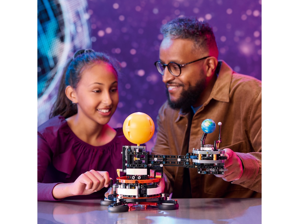 LEGO Technic jorden og månen 42179 LEGO