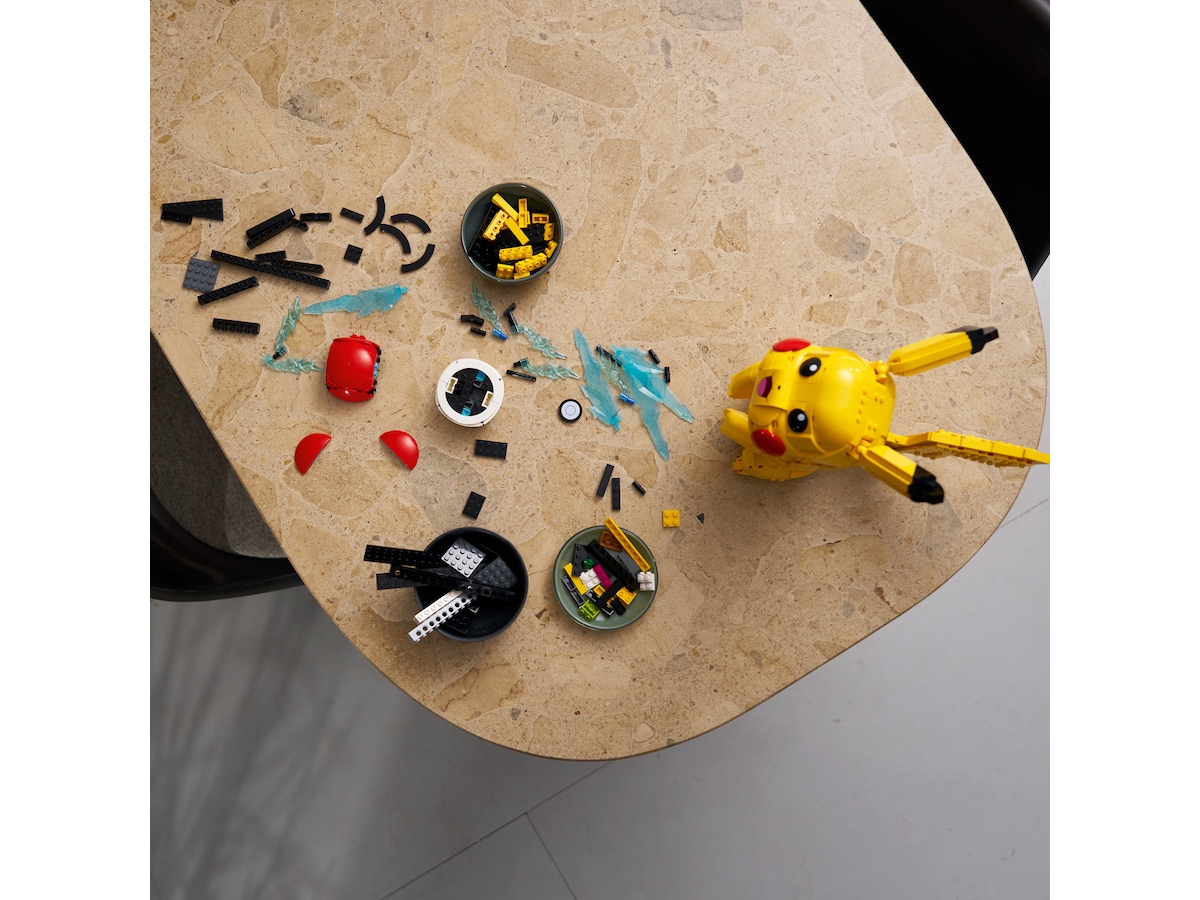 LEGO Pokémon Pikachu og Poké Ball 72152 LEGO