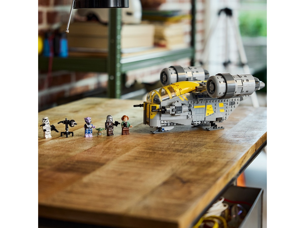 LEGO Star Wars The Razor Crest 75447 LEGO