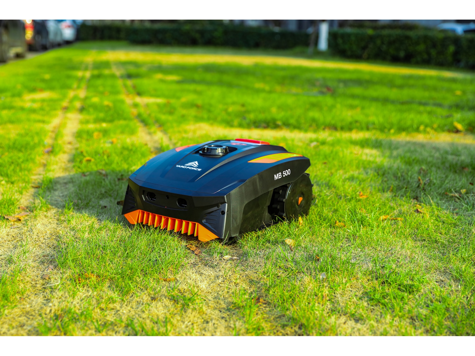 Yardforce MB500 Robotplæneklipper 500m² 2000mAh med garage Robotplæneklippere
