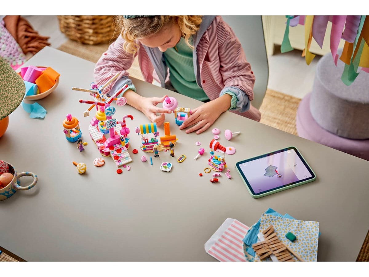LEGO Friends Pariserhjul med slik- og cupcaketema 42700 LEGO