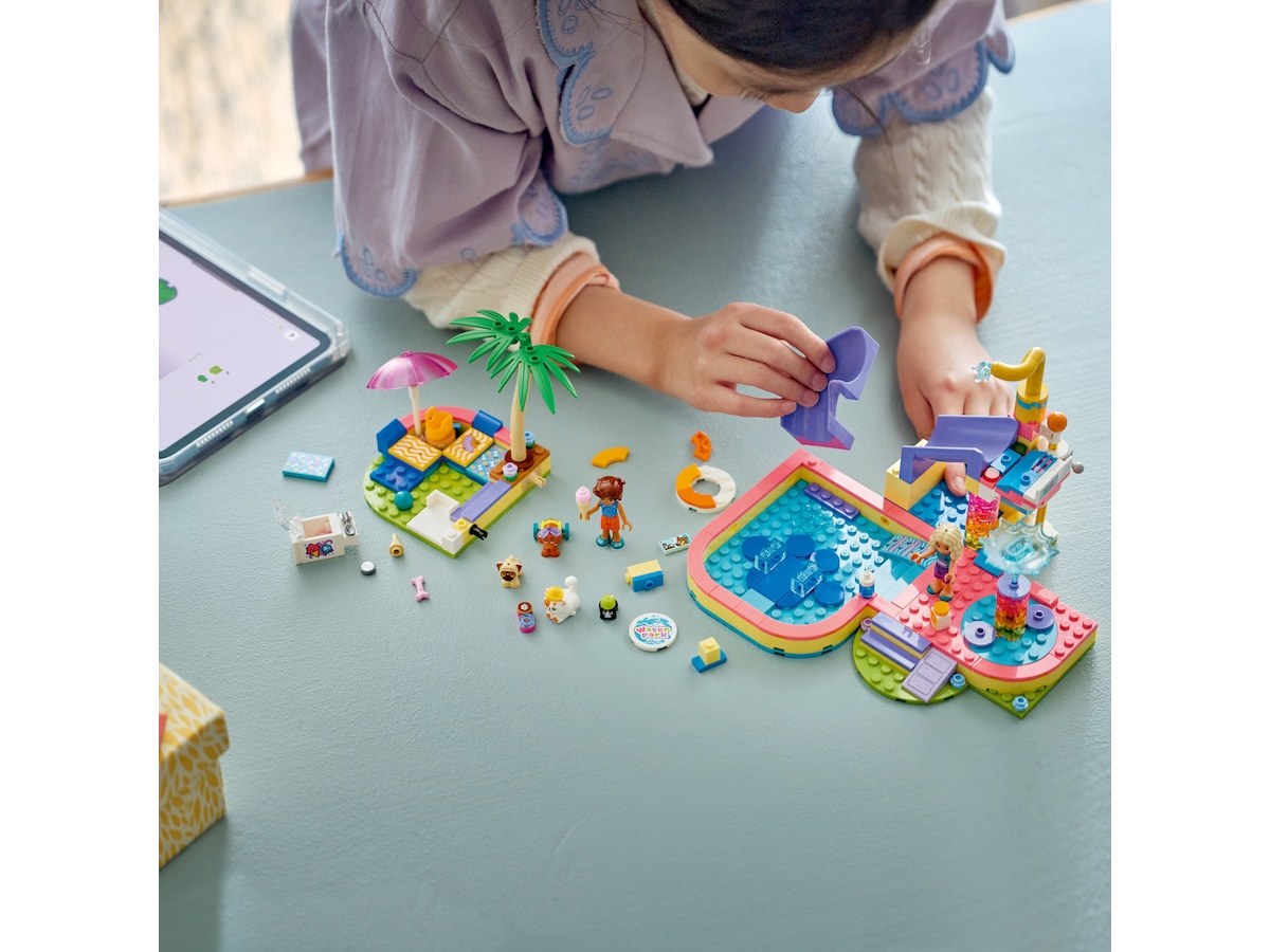 LEGO Friends Sjov dag i Badelandet 42676 LEGO