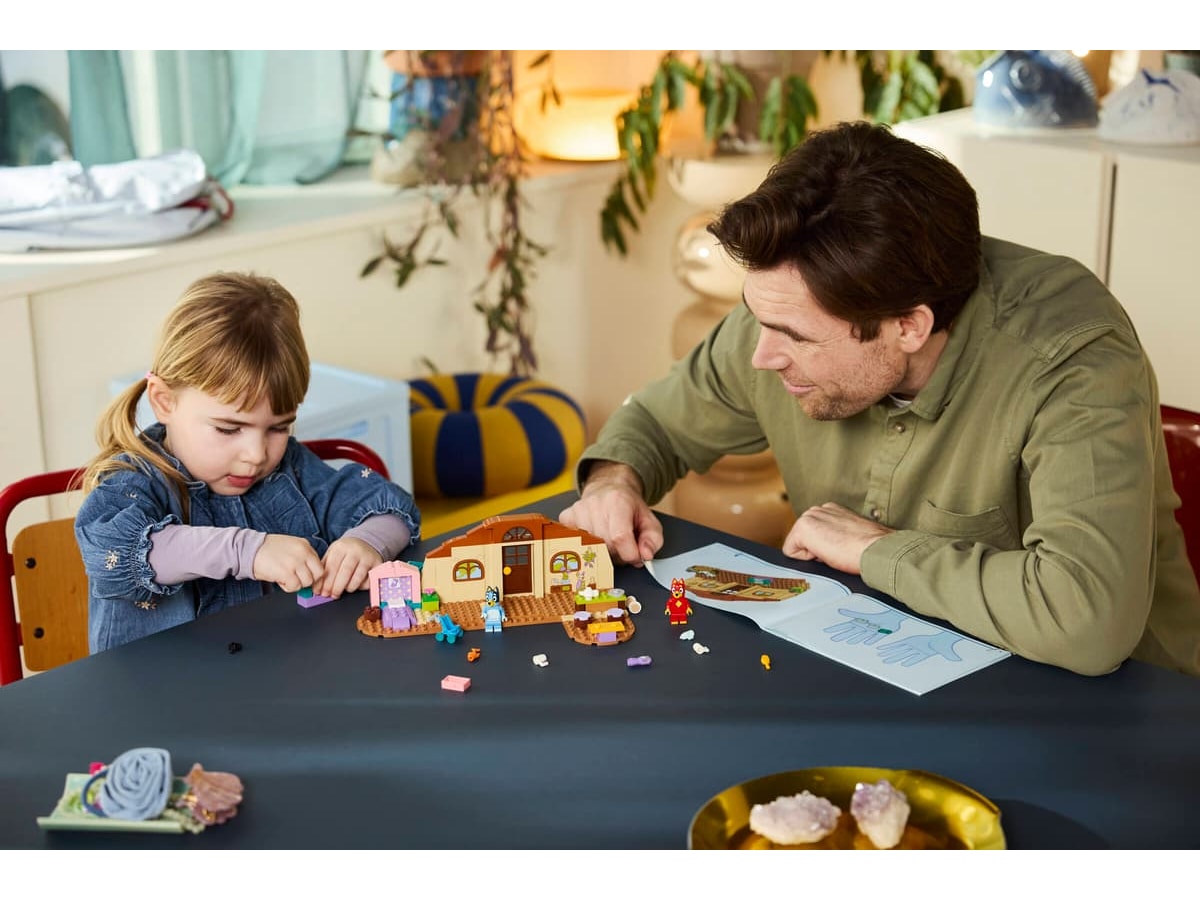 LEGO Bluey Skolen med Rusty og Bluey 11221 LEGO
