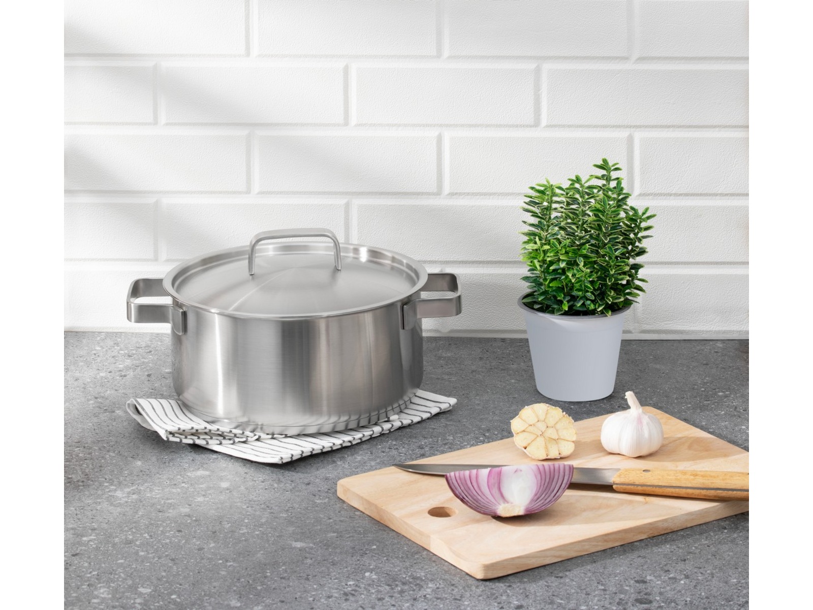 Austin and Barbeque ABBQ Classic 5L 24 cm gryde Kasseroller
