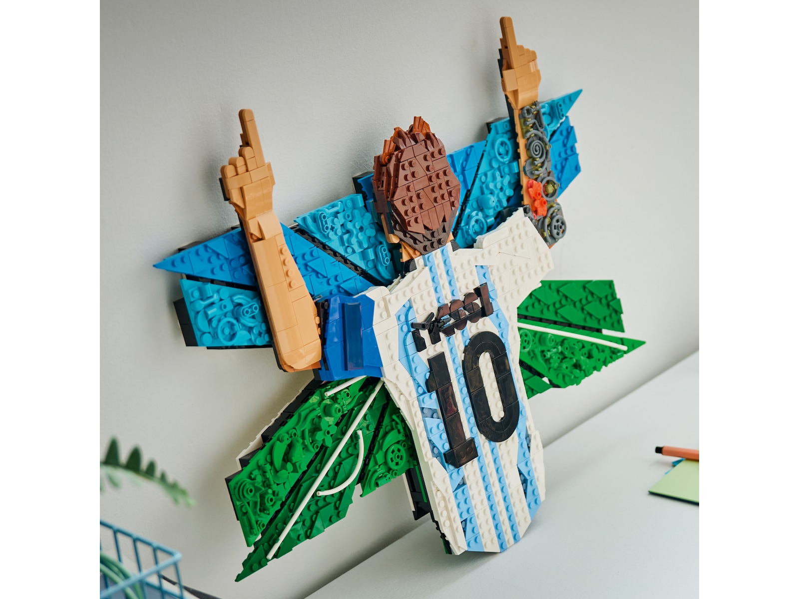 LEGO Editions Football Lionel Messi fejrer sejren 43018 LEGO