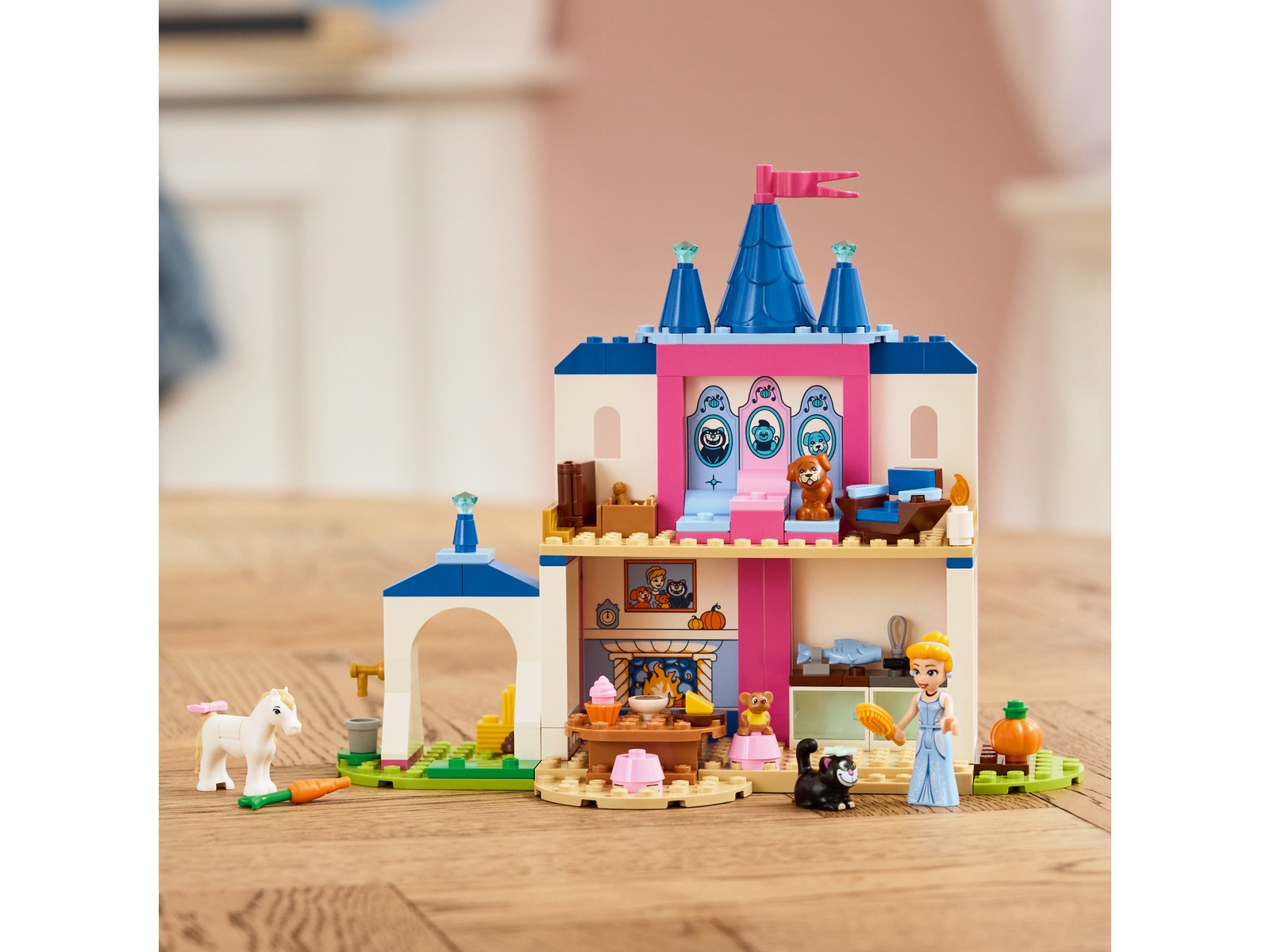 LEGO Disney Princess Slot med Askepot og dyrevenner 43283 LEGO