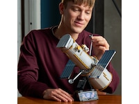 LEGO Icons Rumteleskopet Hubble 11382 LEGO