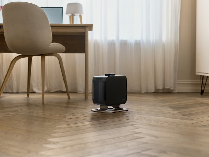 Mill Compact varmluftsovn1800W med fod (sort) Ventilatorer og varmluftovne