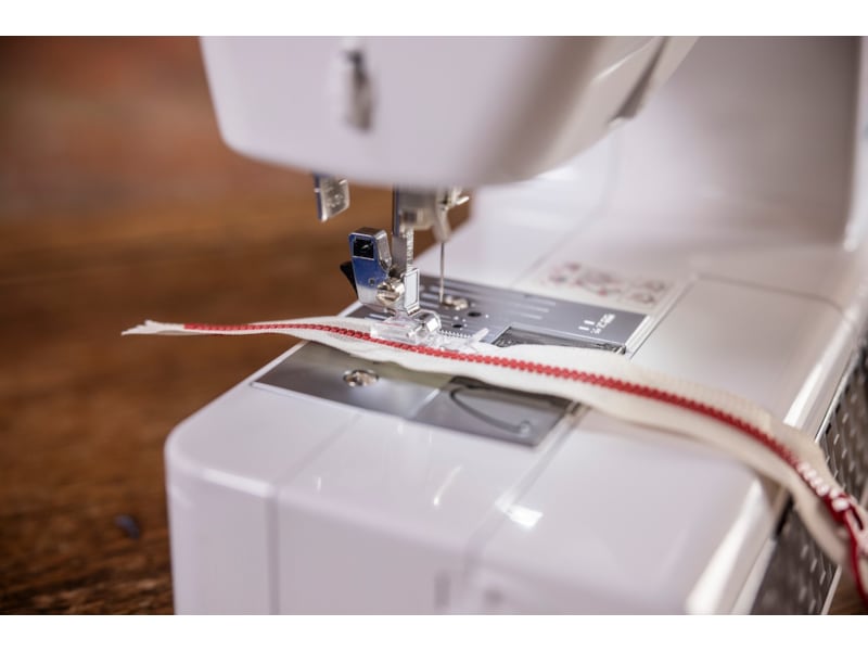 Brother HF27ZW1 Strong & Tough Symaskine Symaskiner