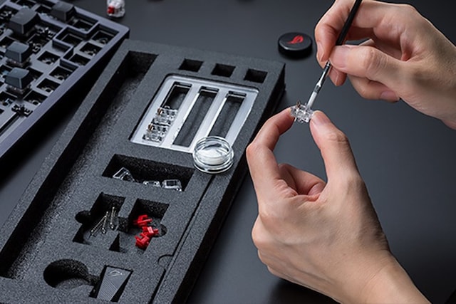 ASUS ROG Azoth gør-det-selv-switch-smøresæt