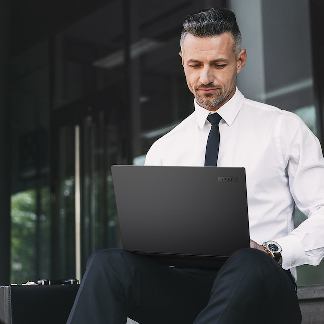 Acer Travelmate P6 14" laptop