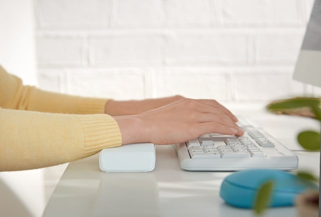 Leitz Ergo Cozy håndledsstøtte til tastatur, justerbar Leitz Ergo Cozy håndledsstøtte til tastatur, justerbar